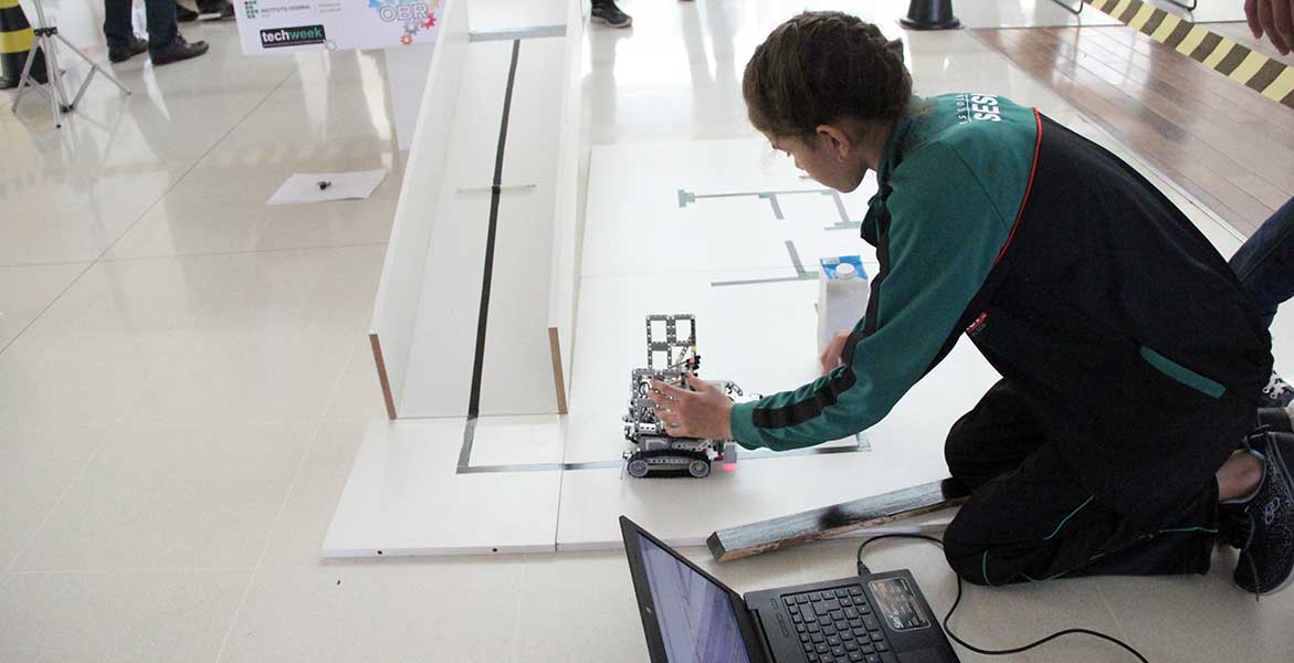 Escola SESI participa de etapa estadual da Olimpíada de Robótica