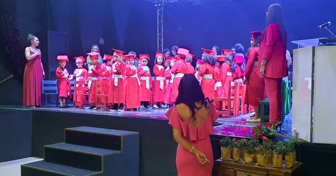 Escola SESI realiza formatura dos alunos da pré-escola