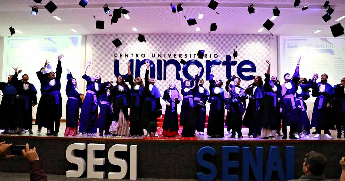 Escola SESI forma sua primeira turma do Novo Ensino Médio